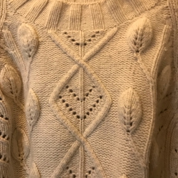 Chunky Cable-Knit Sweater - Picture 6 of 10